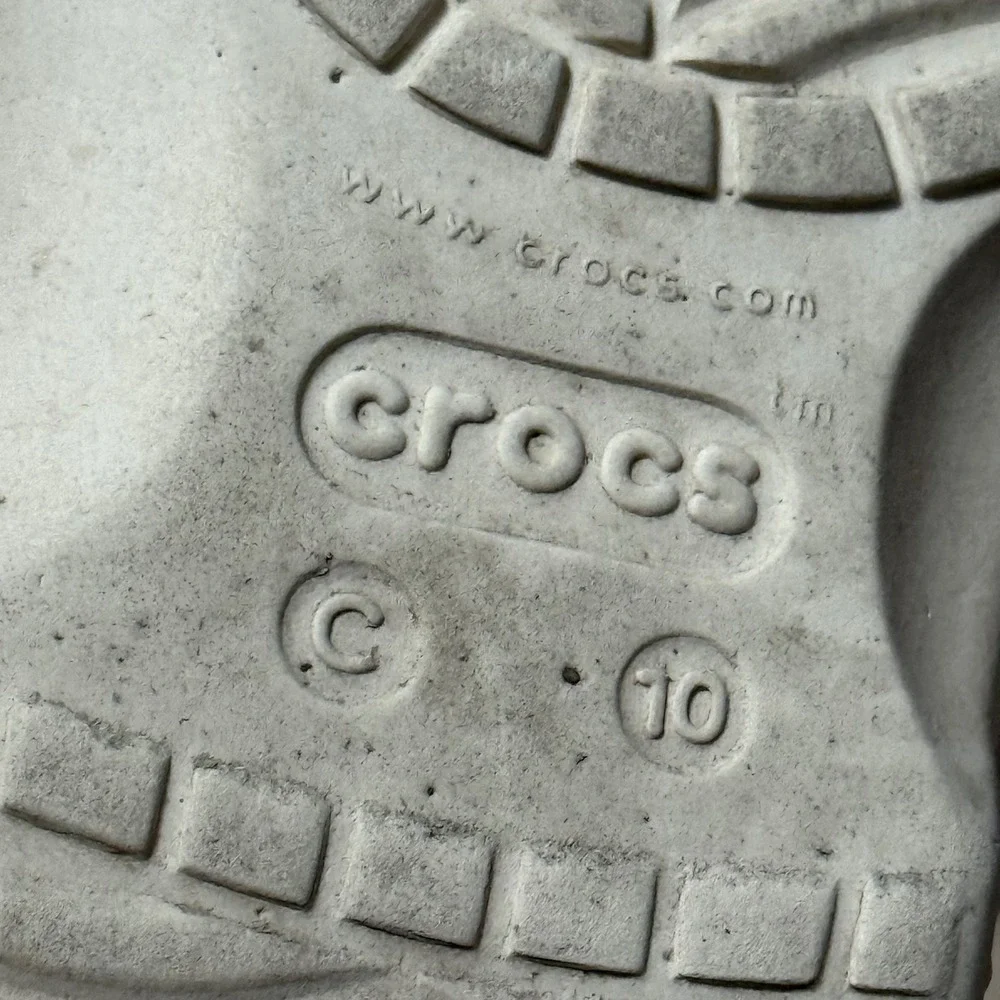 Crocs‎ white 10 C with charms